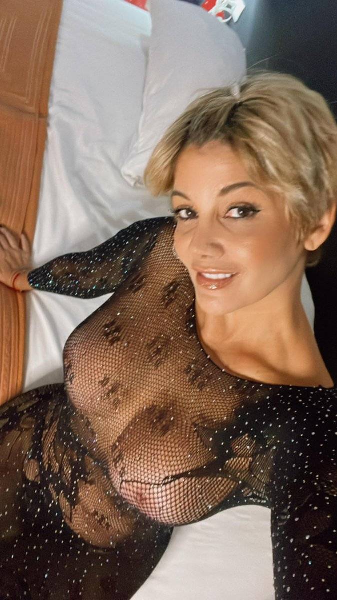 Looking For A Man To Have Fun With. dm me now .